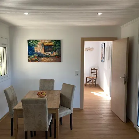 Gecko With Amazing Sea Views Holiday home